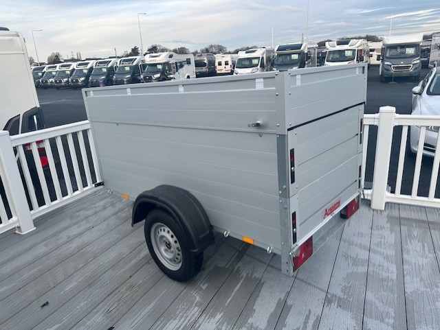 e0b23fd4-3242-4d1d-a206-830a81695b02