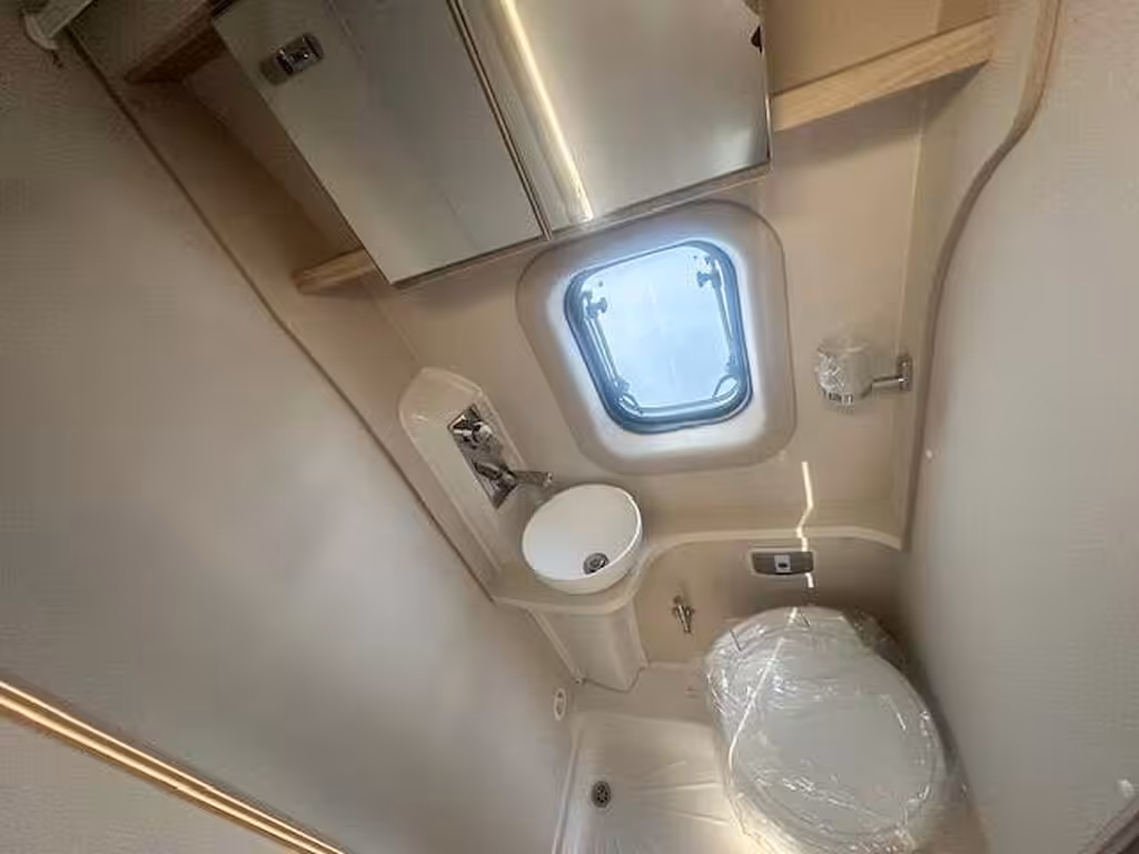 Elddis Autoquest CV Evolve 80 2026 New 13