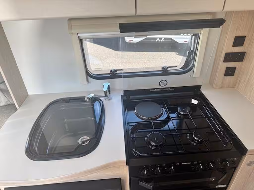 Elddis Accordo 105 2025 18
