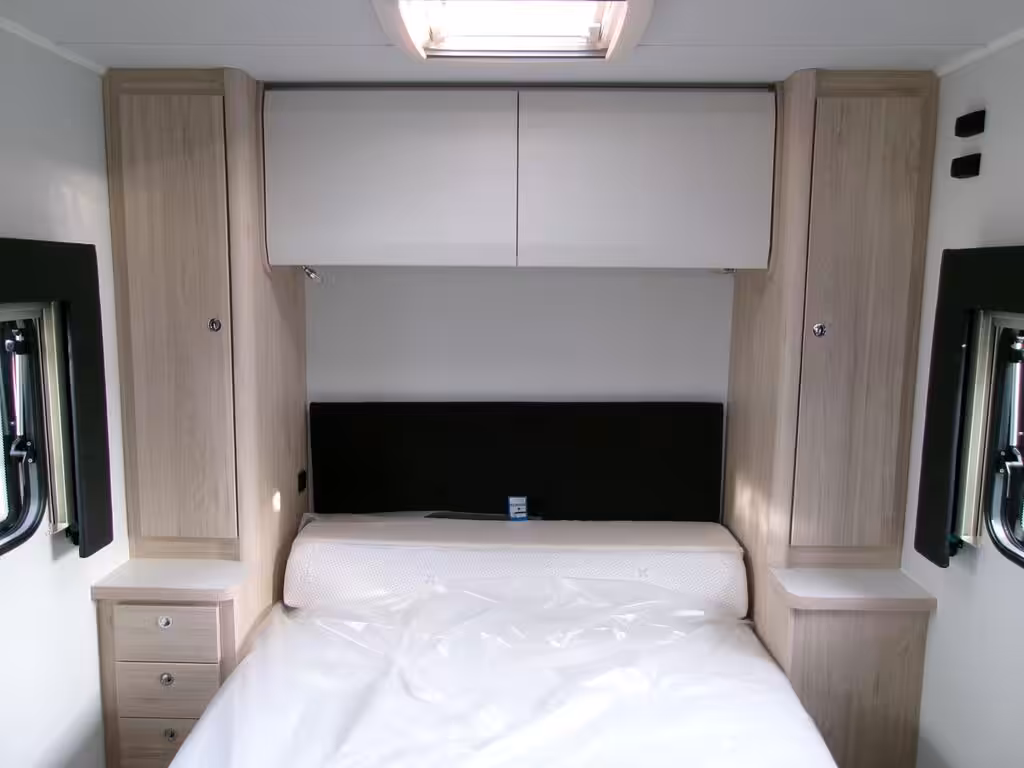 Elddis Autoquest APEX 150 2026 New 11
