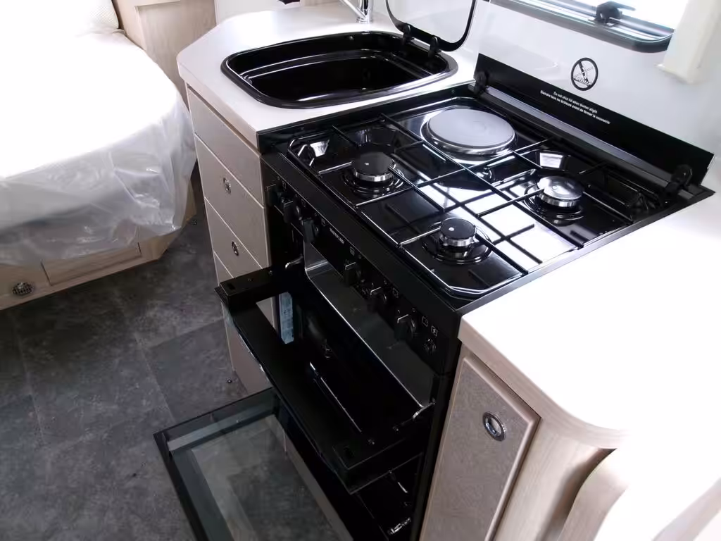 Elddis Autoquest APEX 150 2026 New 7