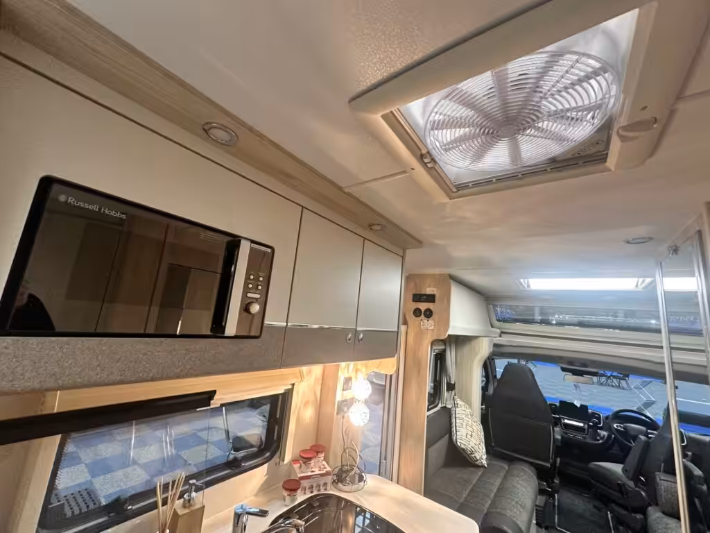 Elddis Autoquest APEX 194 2026 New 8
