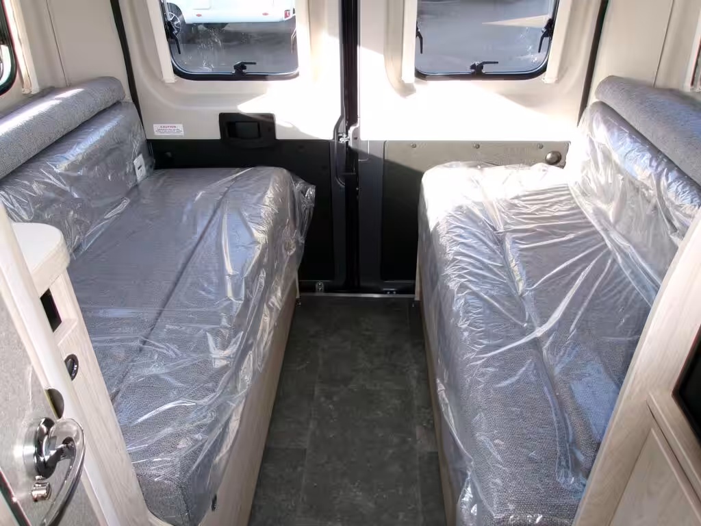 Elddis Autoquest Evolve CV40 2026 New 10