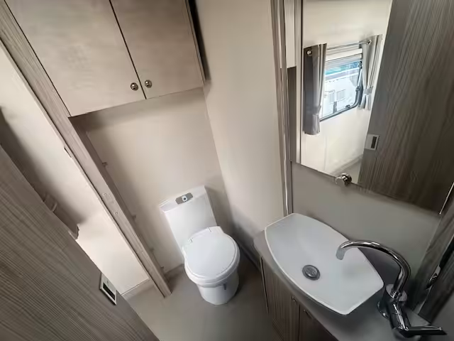 Elddis Supreme 554 2022 19