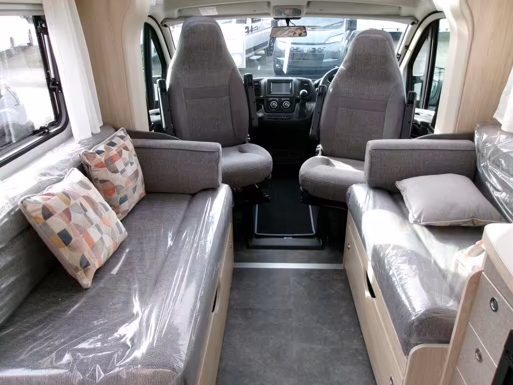 Elddis Whirlwind GT Evolve 185 2026 New 4