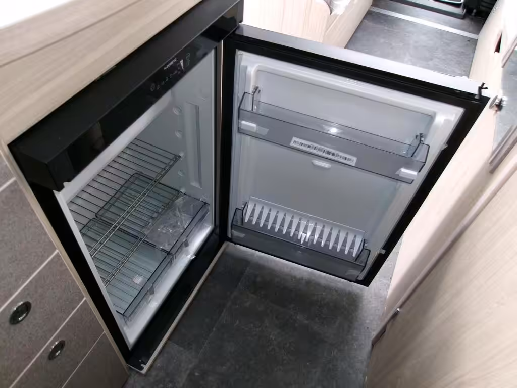 Elddis Whirlwind GT Evolve 194 2026 New 10