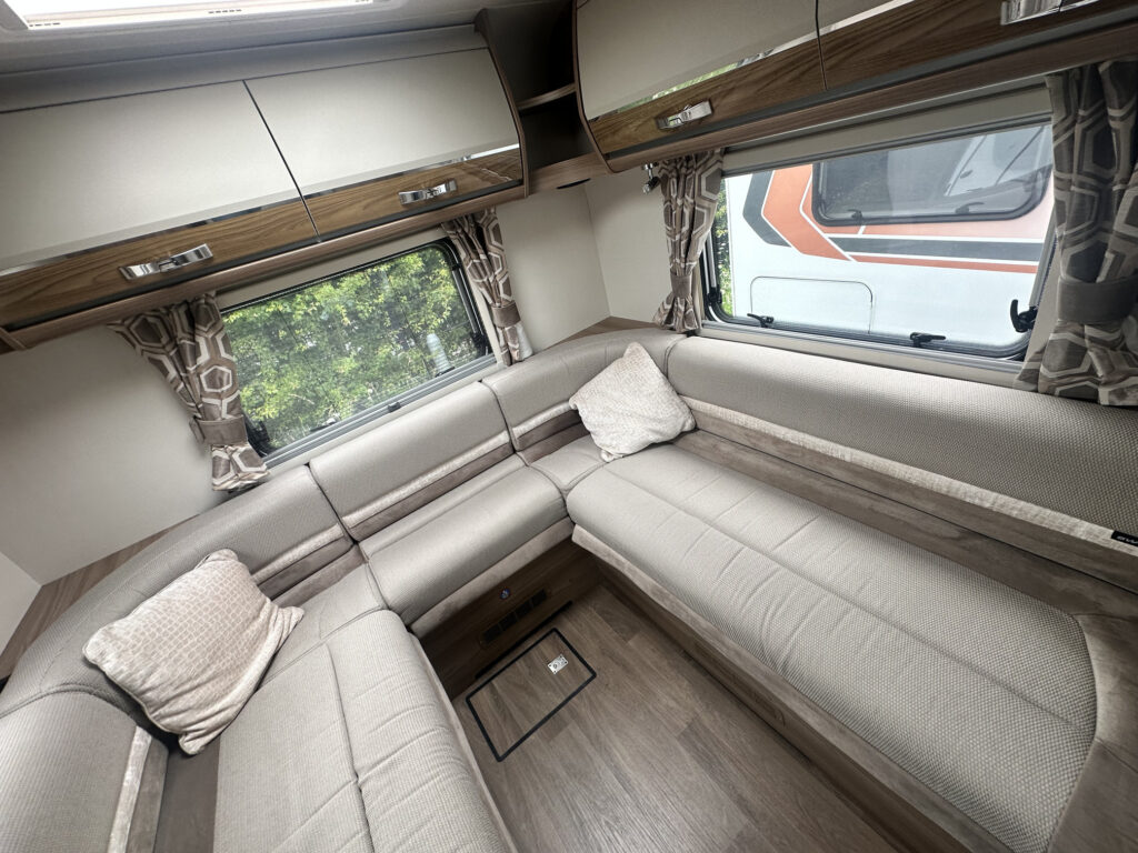 Swift Bessacarr 562 2018 Used 7