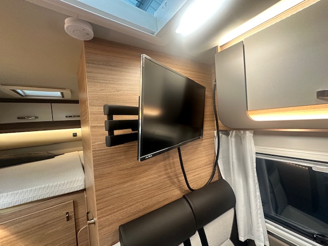 Weinsberg X Cursion 500 MQ 2025 11