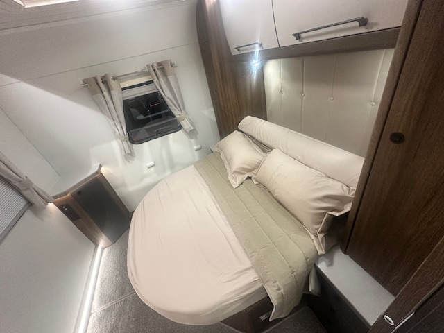 Buccaneer Skyliner Bermuda 2026 9