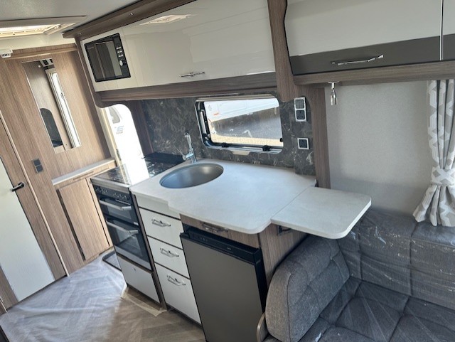 Coachman VIP 520 2026 7