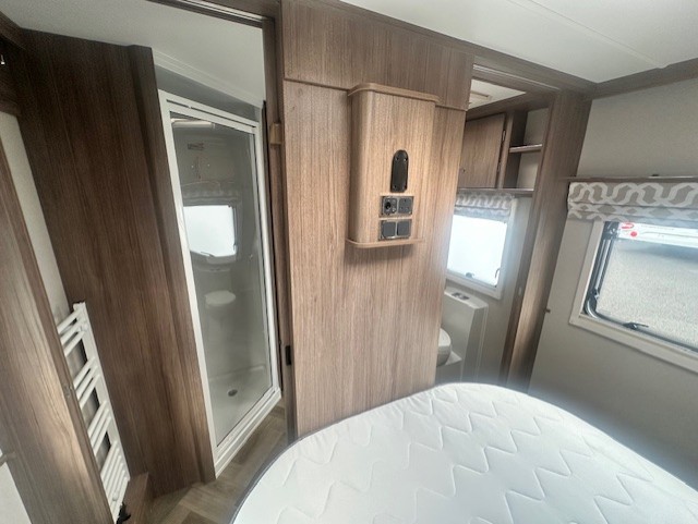 Coachman VIP 545 2026 11