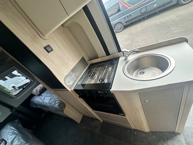 Elddis Autoquest CV80 2026 11