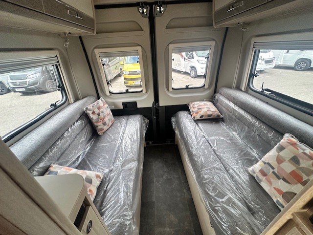 Elddis Autoquest CV80 2026 13