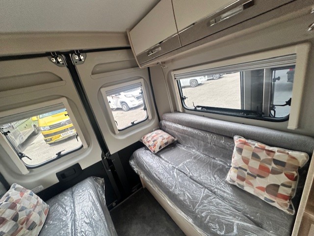 Elddis Autoquest CV80 2026 15