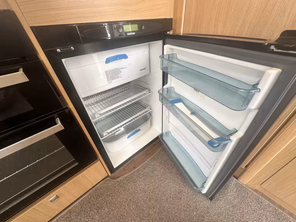 Elddis Avante 372 2012 10