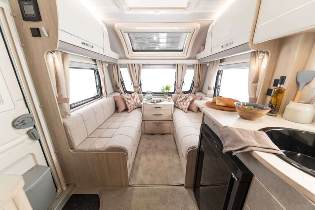 Elddis Avante 550