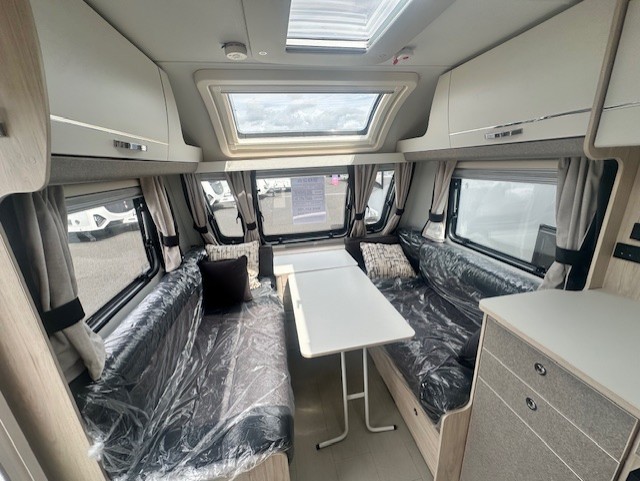 Elddis Avante APEX 554 2026 10