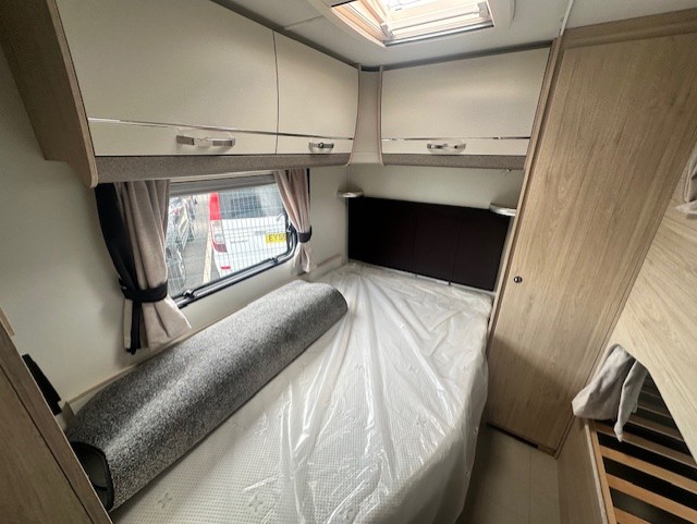 Elddis Avante APEX 868 2026 12