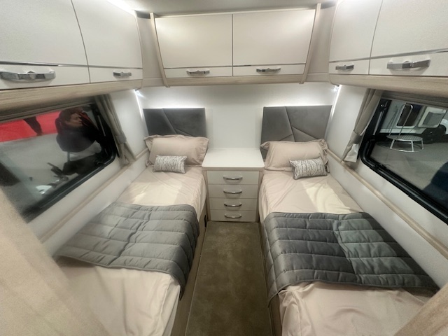 Elddis Crusader Shamal 2026 14