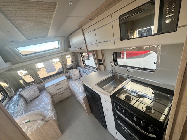 Elddis Crusader Solano 2026 5