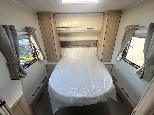 Elddis Crusader Solano 2026 8