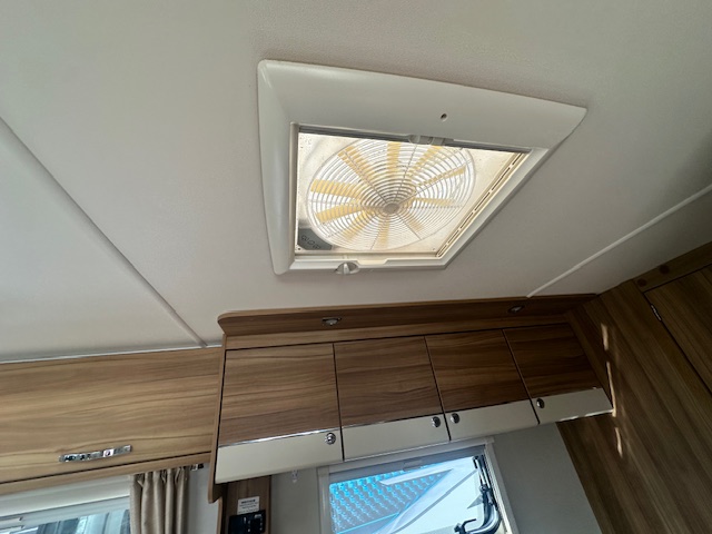 Elddis Majestic 105 2014 17