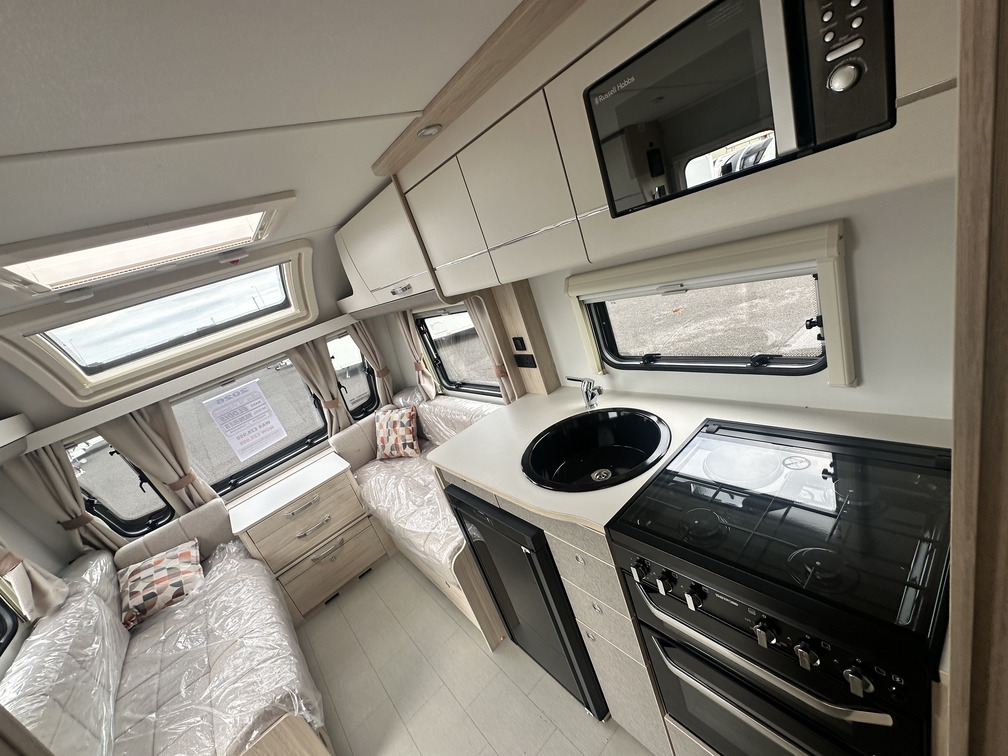Elddis Whirlwind Evolve 550 2026 7