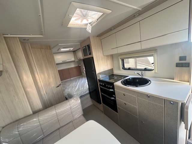 Elddis Whirlwind Evolve 840 2026 6
