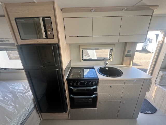 Elddis Whirlwind Evolve 840 2026 8