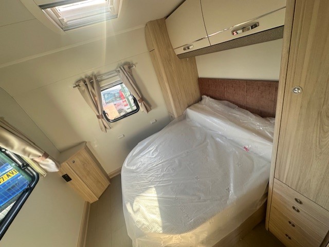 Elddis Whirlwind Evolve 860 2026 11