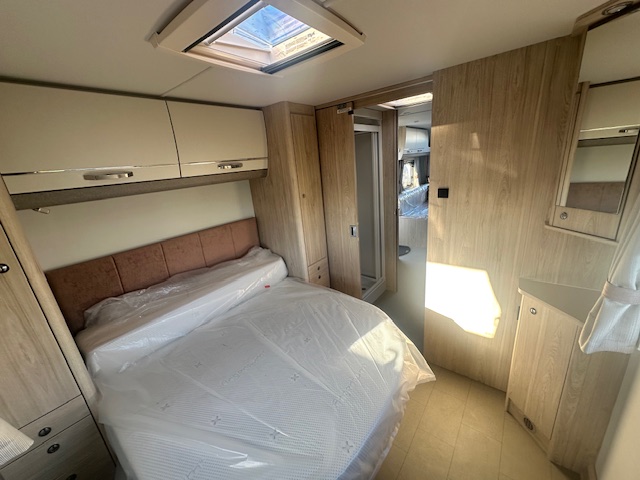 Elddis Whirlwind Evolve 860 2026 12