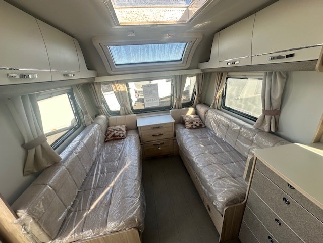 Elddis Whirlwind Evolve 868 2026 6