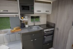 Swift Challenger 560 2026 15