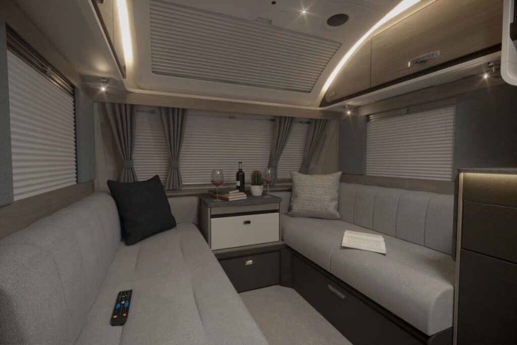 Swift Challenger 560 2026 20