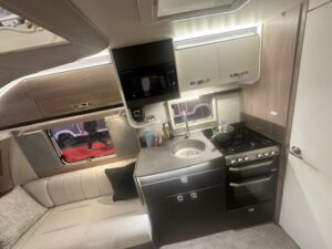 Swift Challenger 560 2026 7