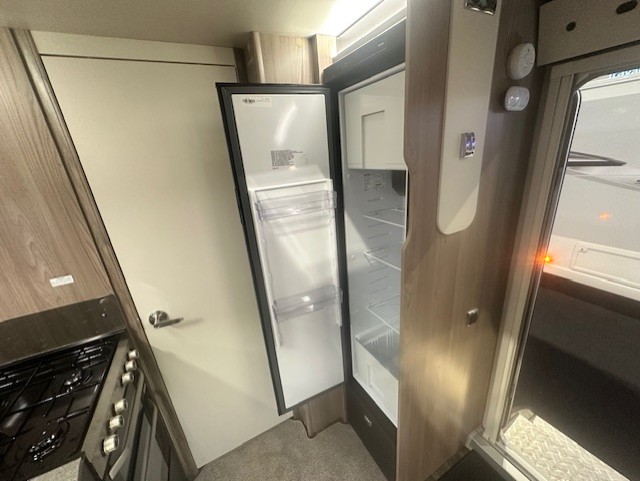 Swift Challenger 560 2026 8