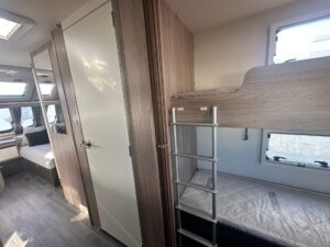 Swift Challenger 590 2026 10
