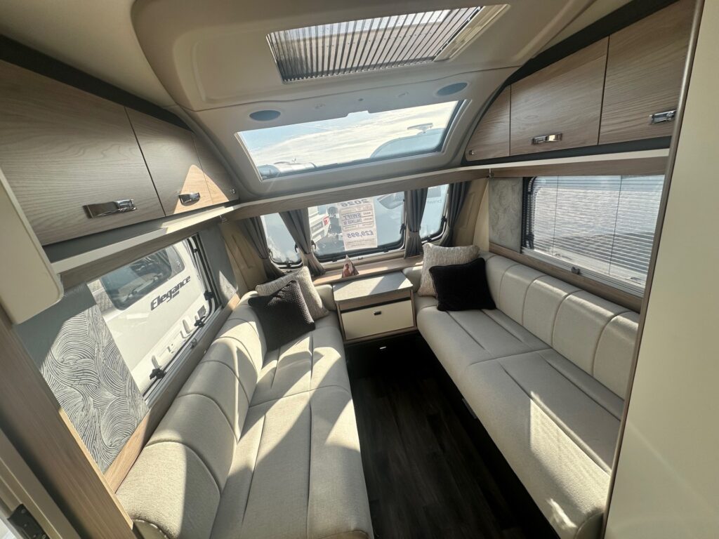 Swift Challenger 590 2026 5