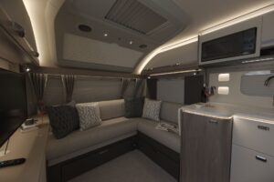 Swift Conqueror Grande 560L 2026 6