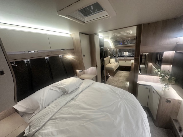 Swift Conqueror Grande 645 2026 7