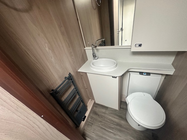 Swift Conqueror Grande 650L 2026 10