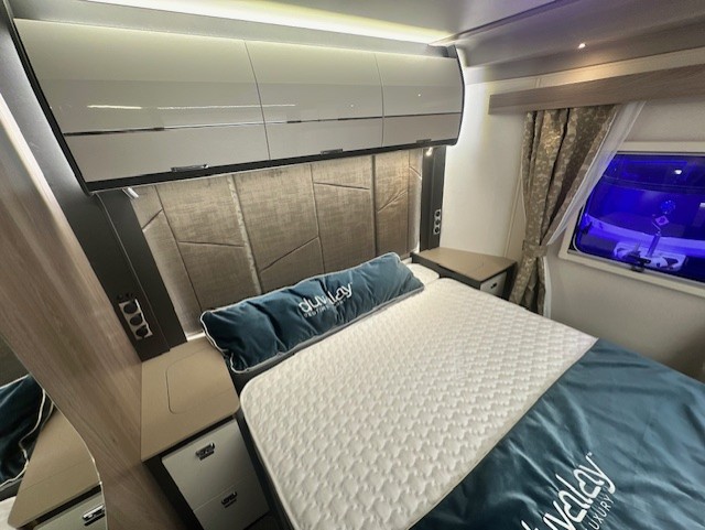 Swift Elegance Grande 835 2026 10