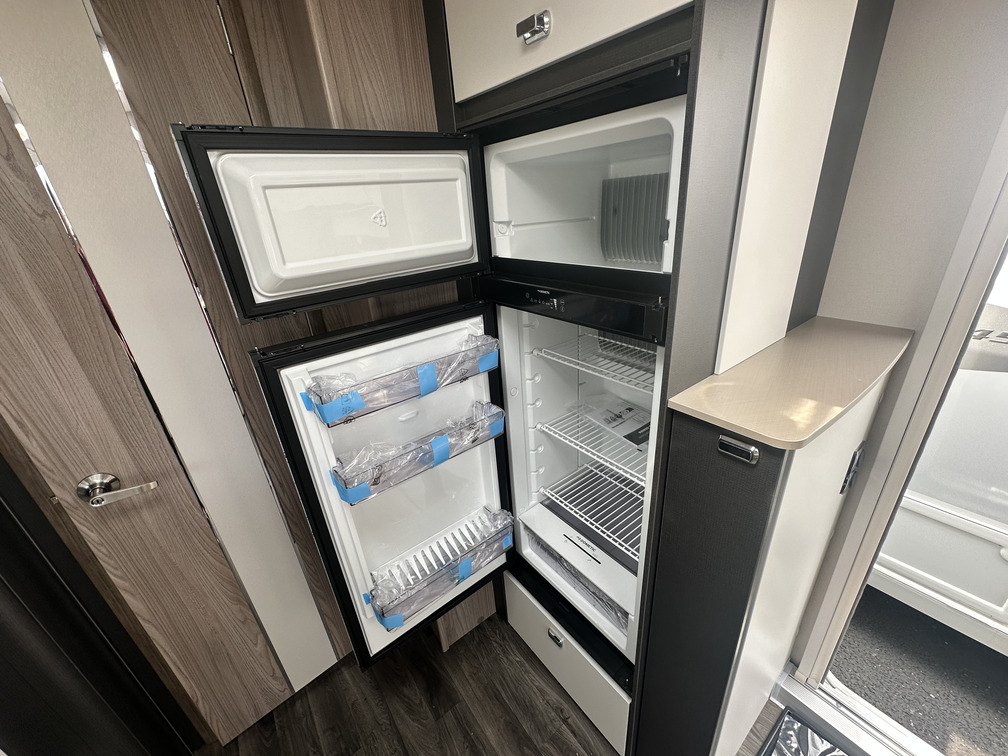 Swift Elegance Grande 850 2026 11