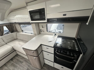 Swift Elegance Grande 850 2026 8