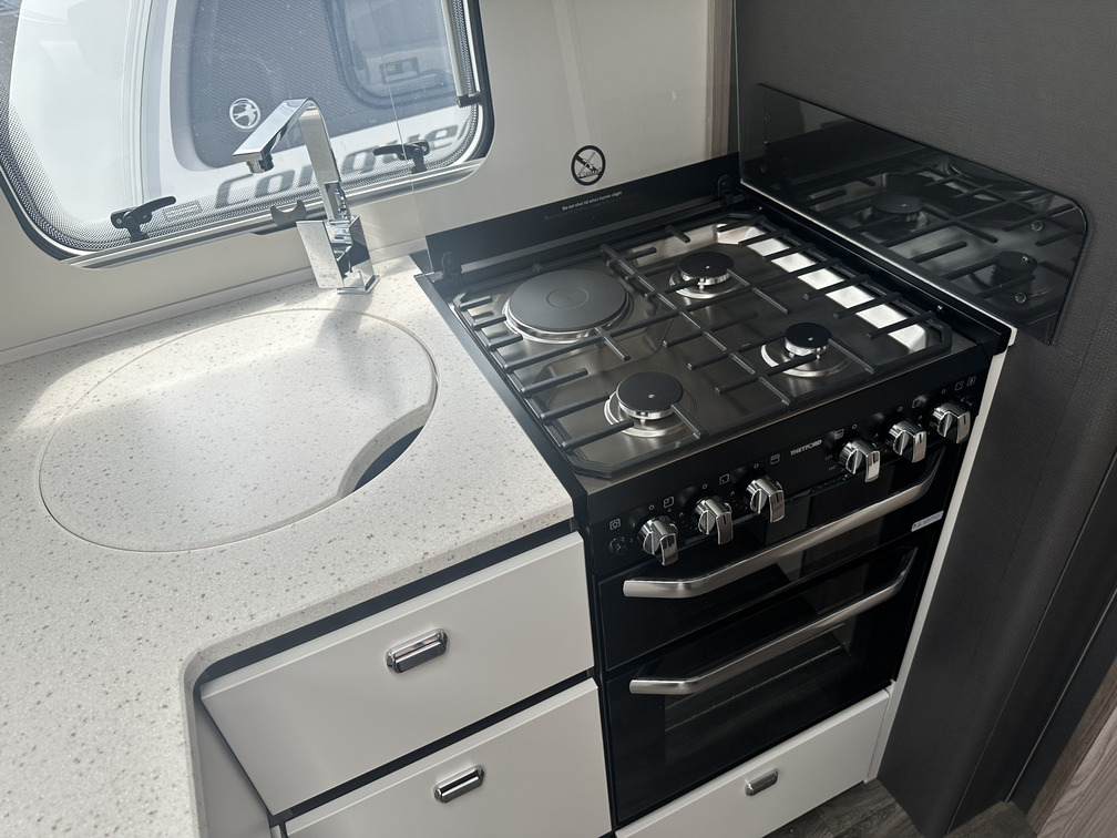 Swift Elegance Grande 850 2026 9