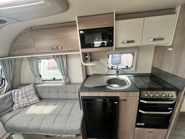 Swift Sprite Grande Major 4 SB 2024 5