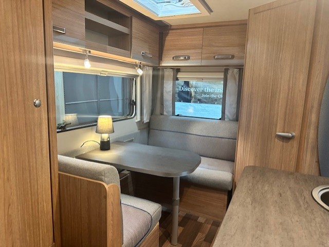 Weinsberg CaraOne 390 QD 2023 10 1