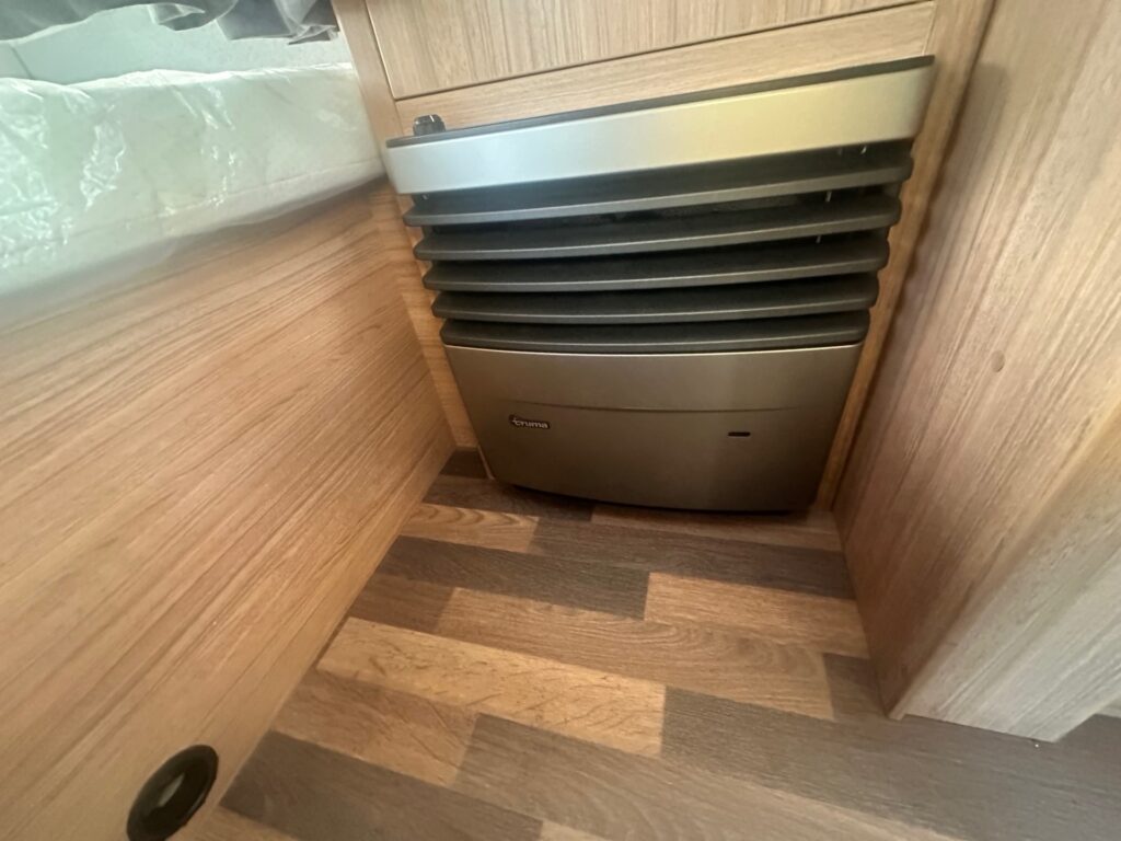 Weinsberg CaraOne 390 QD 2024 14