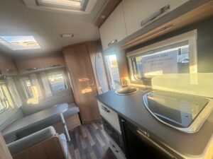Weinsberg CaraOne 390 QD 2024 4
